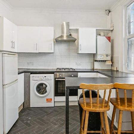 Готель Cozy London Flat Екстер'єр фото