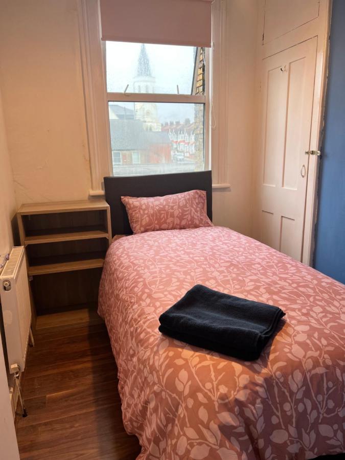 Готель Cozy London Flat Екстер'єр фото